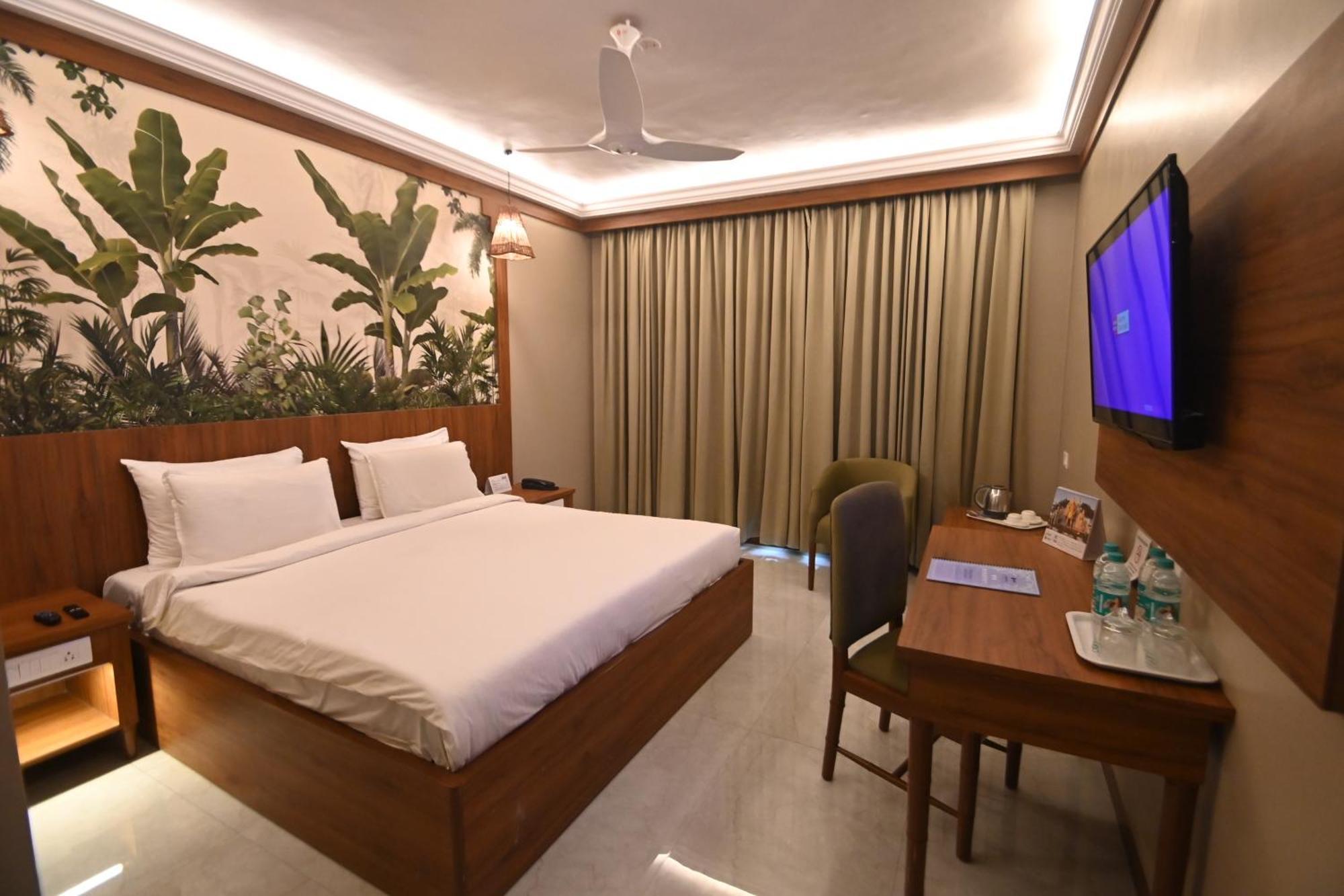 Hotel Rns Residency Sea View Māvalli Exterior foto